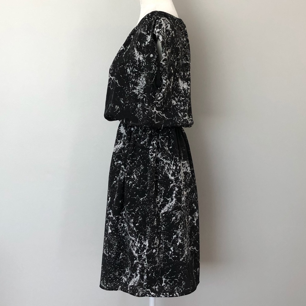 SOLD - Michael Kors Dress - M - Picture 3 of 7